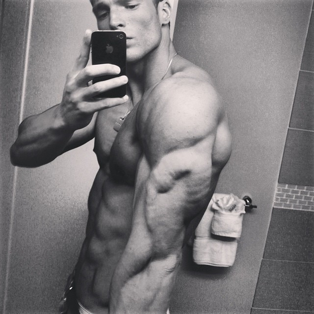 excessivegains:  ionlyliftontuesdays:  adonisarchive:  Robin Balogh  Never wanted