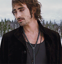 ivicudus:  #Lee Pace cosplaying David Tennant cosplaying Russell Brand 