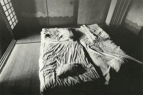 Porn 2gothic:  photographs (by Nobyoshi Araki) photos