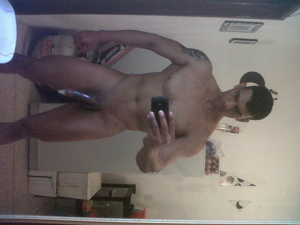 vergasdelatinos:  latinosworld1:  http://latinosworld1.tumblr.com/ AKA: latinos4us