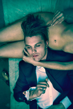kellineth:  lesbeehive:  Les Beehive – Michael Pitt by Mason Poole for Flaunt, May 2014  ———————— So many nights spent like this; me lost in the haze of the Thistle withdrawal, her just patiently playing with my hair and waiting for
