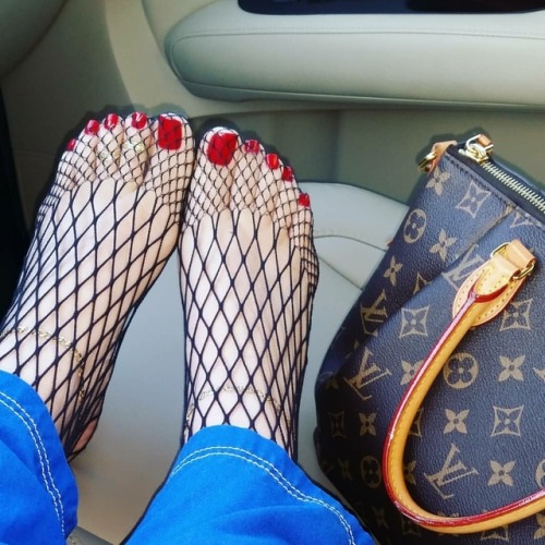 Sexy feet, BJ's, FJ's