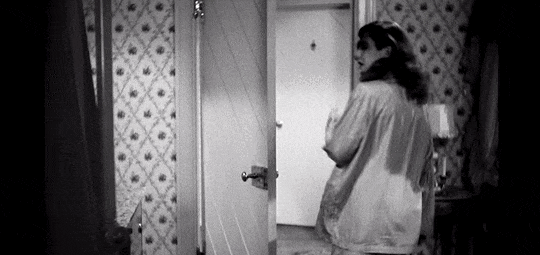 perfides-subjekt:Jean Arthuras Nora ShelleyThe Talk of the Town (1942)dir. George Stevens
