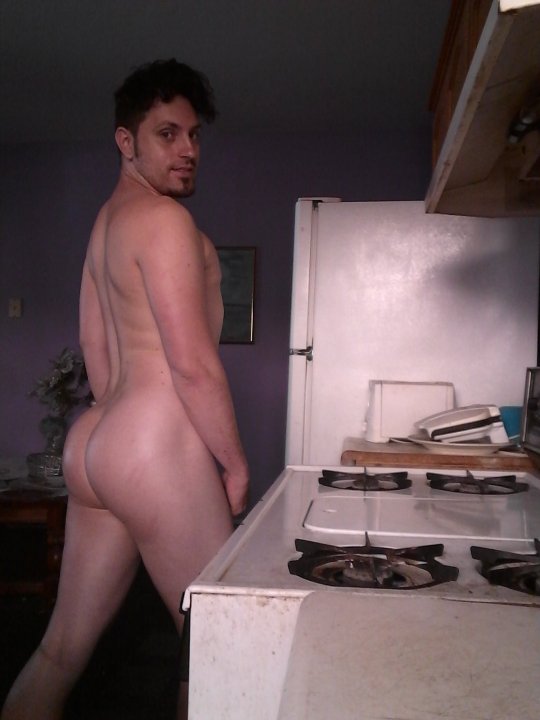 jaykknight:  The kitchen is the only place that gets good light IG @mrjaykknight 