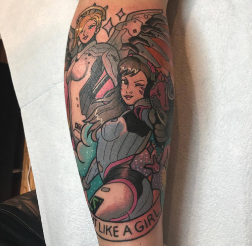 futurewitnesslucina: Sorry for the wrap! My friend and wonderful tattoo artist Isashah Pereira was able to send me the photos she took after I came back for my FFXIV tattoo the day after we did this one. We decided to finish this on day 1 and I’m so