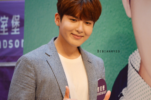 Happy Ryeowook Day &lt;3 in 160529 Ryeowook HK Fansign event