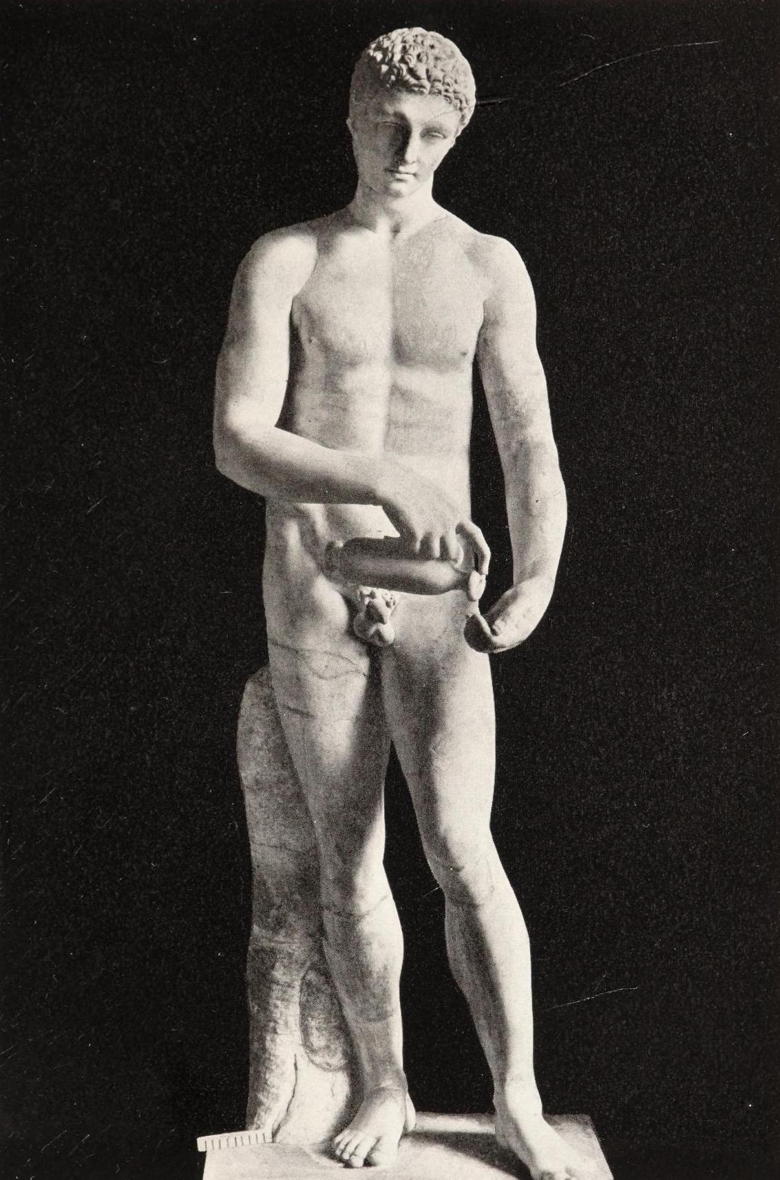 nemfrog:  “Young athlete anointing himself.” Sexual life in ancient Greece.