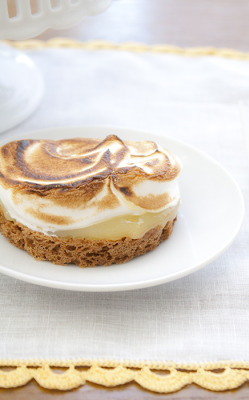 miscellaneousdesserts:  Lemon Meringue Tarts  