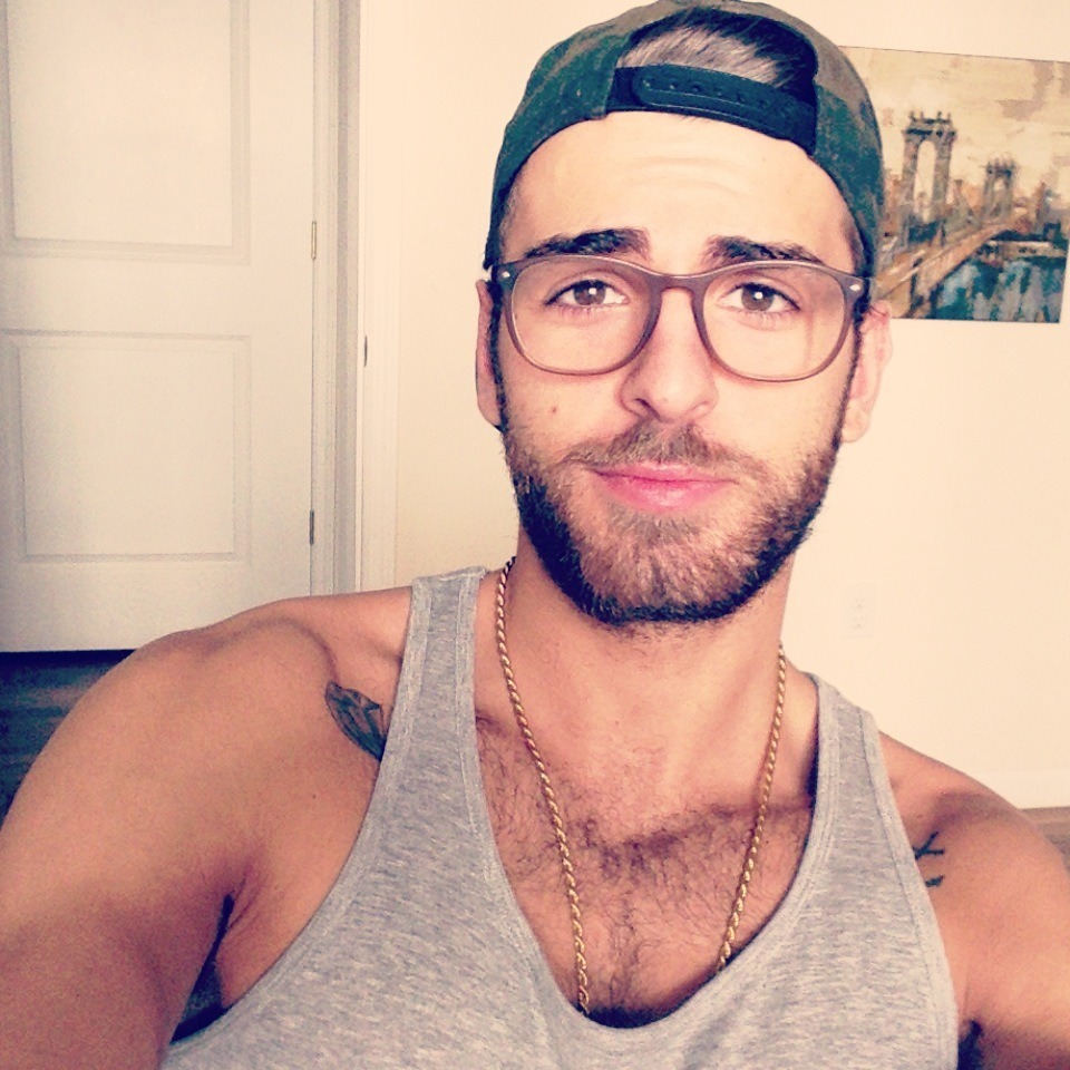 elvisp87:  molly-cyrus:  I’m about to roll one and light it and fuck it man no
