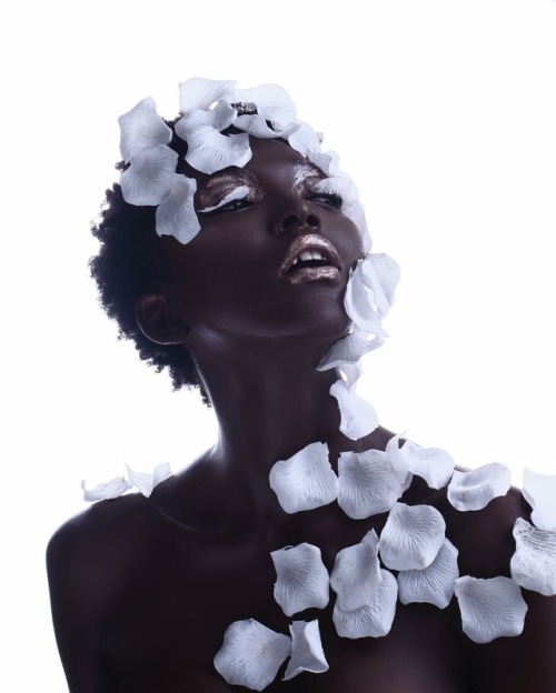 blackgrlsaremagic:@theblackmide