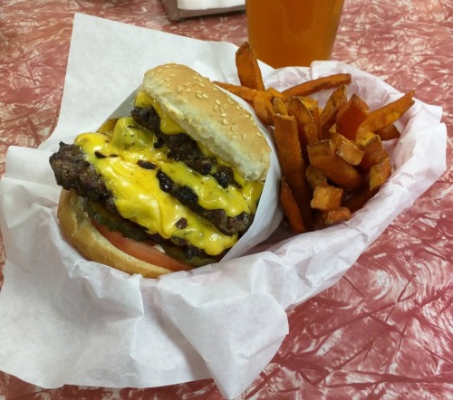 yummyfoooooood:  Triple Cheeseburger with Sweet Potato Fries 