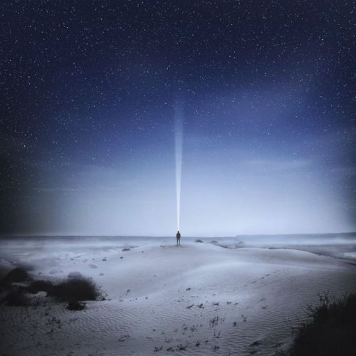 eternal-wonder:  staceythinx:  Stunning skies by Hossein Zare  eternal-wonder: staggering. 