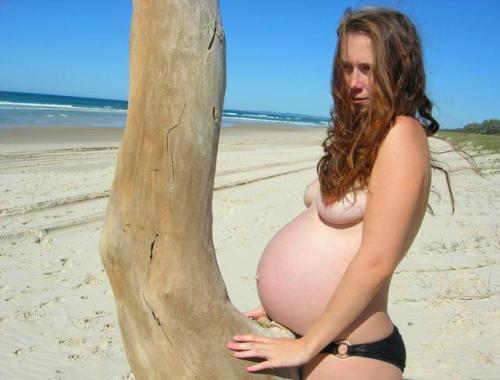 stonerpregnantlover: belllaprand: beach day