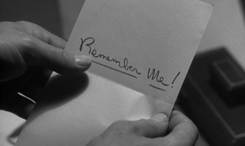 slowmotionexcavation:Kiss Me Deadly (Robert Aldrich, 1955)