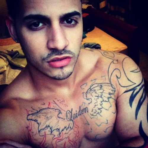 bxsexylatino:  Saury the sexiest man in NYC!!!