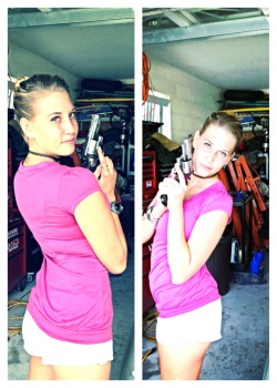 dollygasm:  Cute and armed
