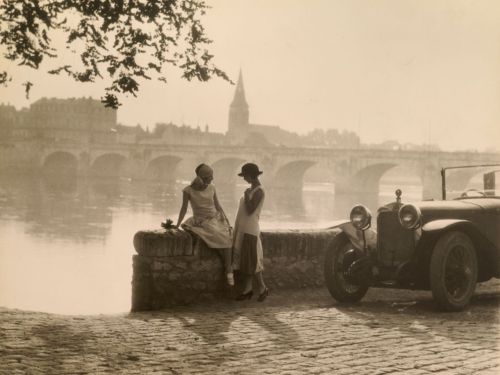 Armstrong Roberts
Women sharing a conversation along the Loire River in Saumur, France, in 1928.