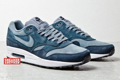 Nike &ldquo;Blue Suede&rdquo; Air Max 1