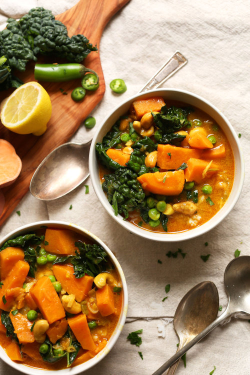 justfoodsingeneral:1 Pot Kale Sweet Potato Curry“A hearty 1-pot curry with kale, sweet potato, and r