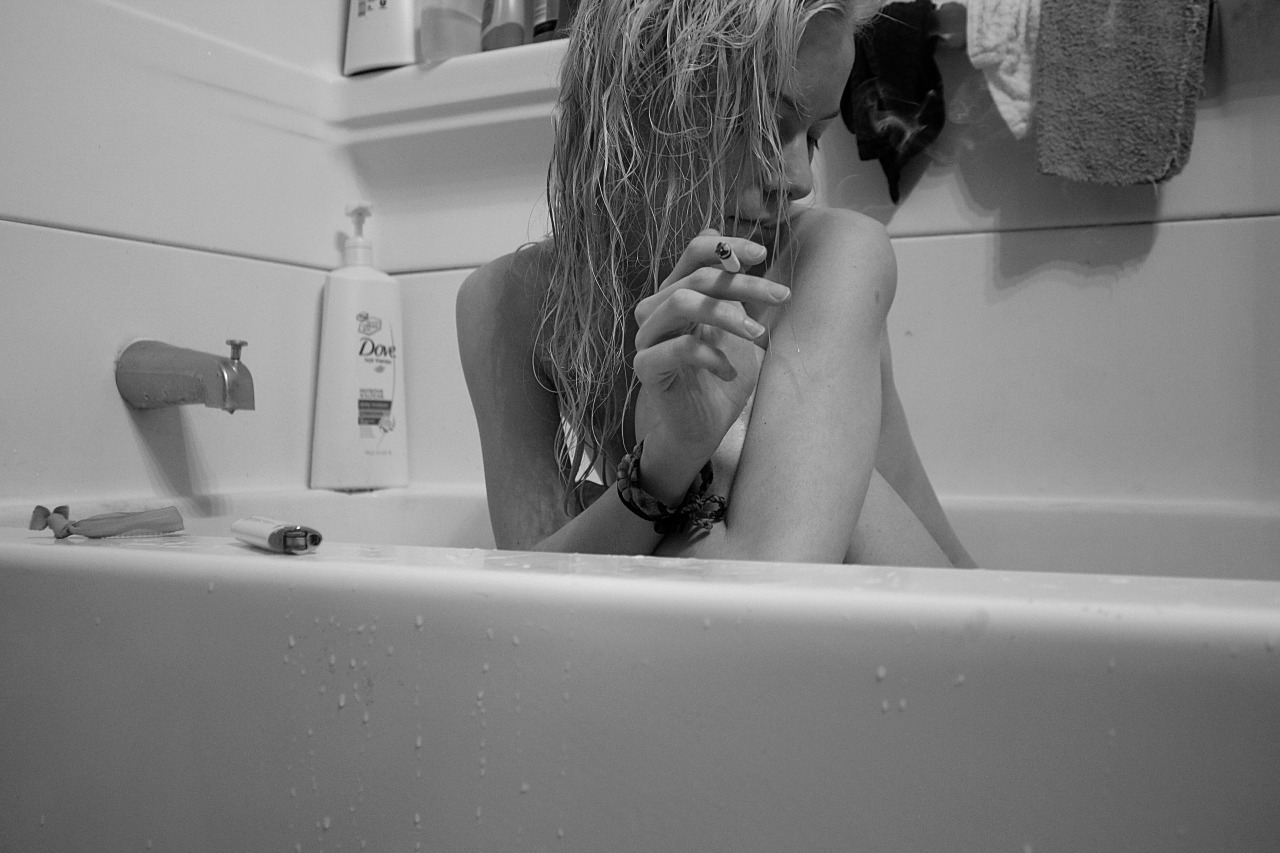 hannaheldhigh:  I wake up hungover on a hardwood floorFrom a dream about how your