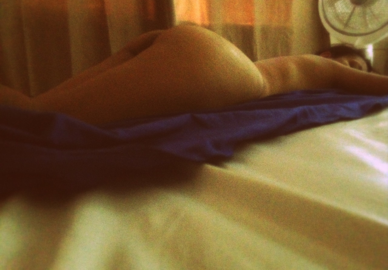 keylaapplebum:  Is it too much to handle for you guys?KeylaApplebum.tumblr.comIG:
