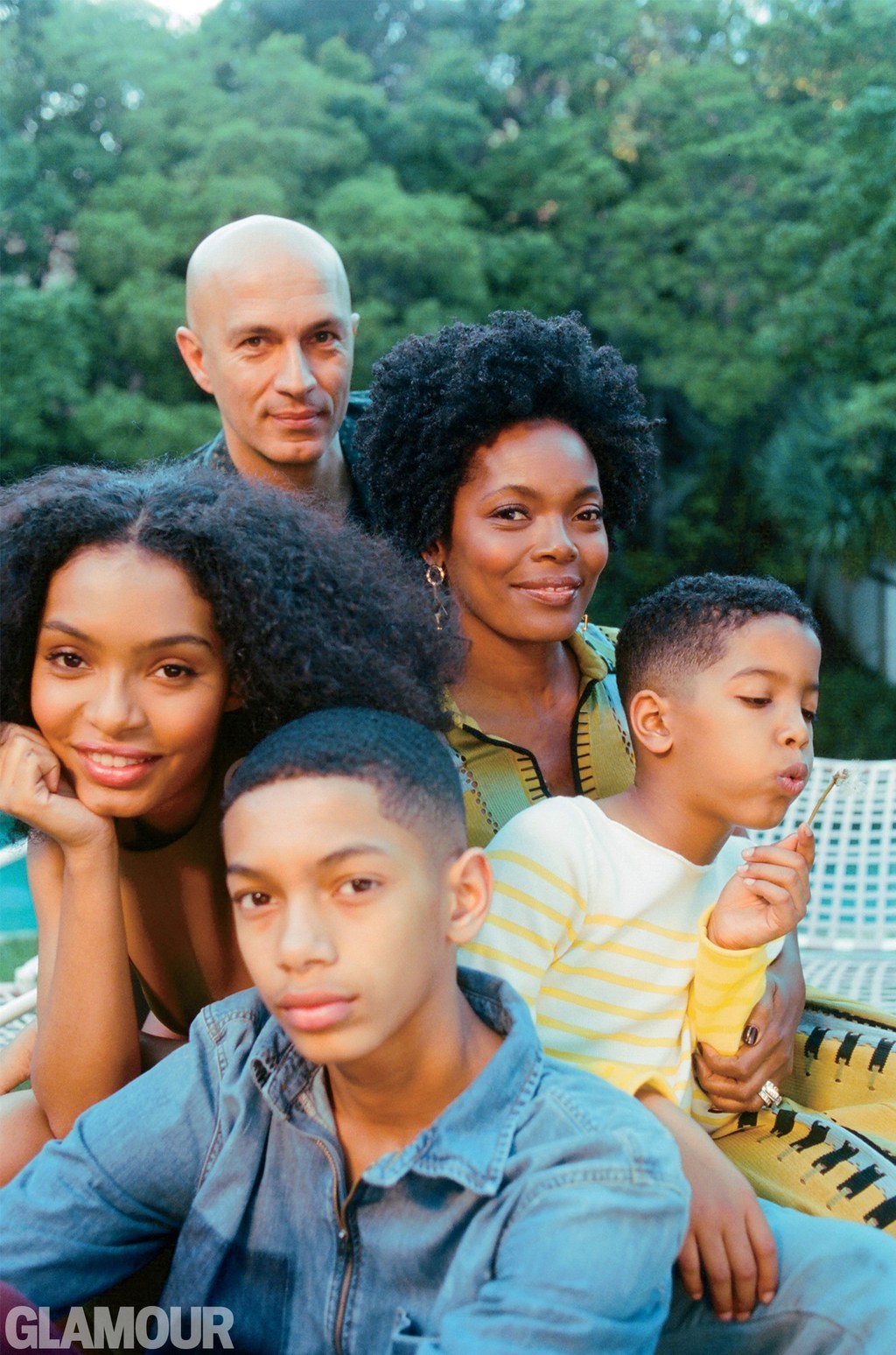 melanatedchyld:  securelyinsecure:  aries0331:Yara Shahidi and her family for Glamour