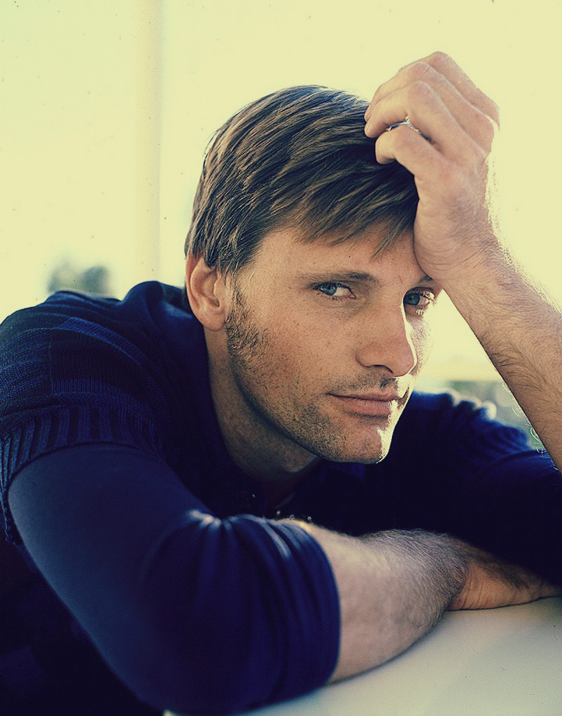 hotfamous-men:  Viggo Mortensen