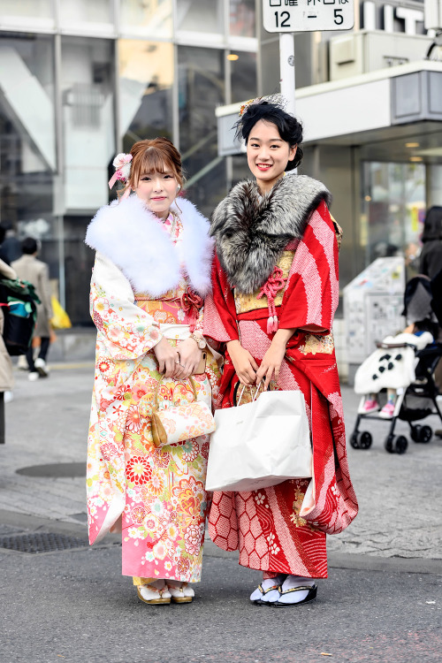 Traditional Japanese furisode kimono on the... | Tokyo Fashion