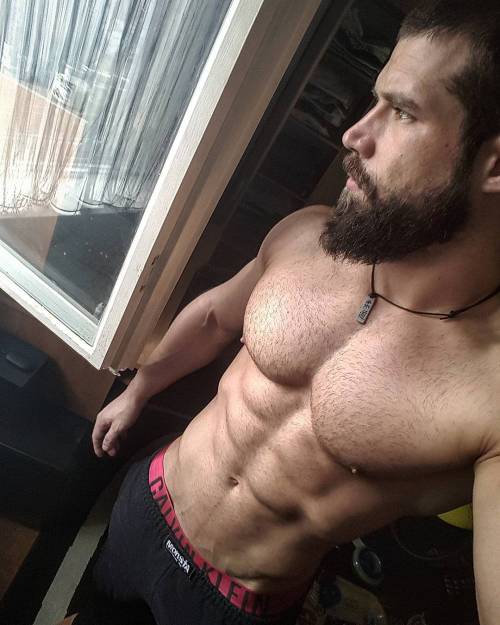 lumbrjax:  Instagram user @robertblazevic http://ift.tt/1P4SXCV
