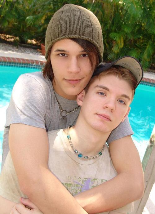 teenboys-shirtless:  http://www.surfxvideos.comhttp://nakedsnapshots.com 
