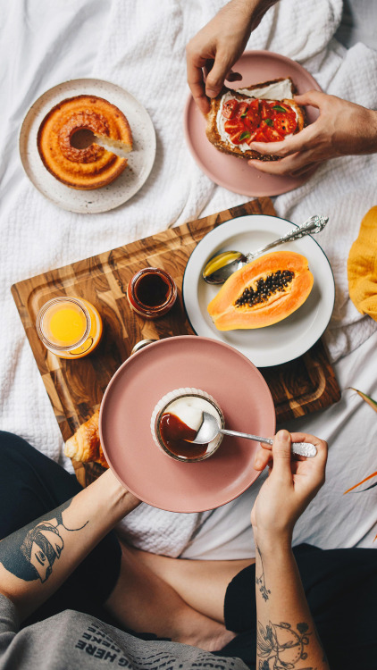 produção de foto para a geleia Queensberry
(café da manhã)
direção de arte e produção de objetos: Dani Neves
foodstyling e produção de comida: Marcela Oliveira
dezembro,
2019