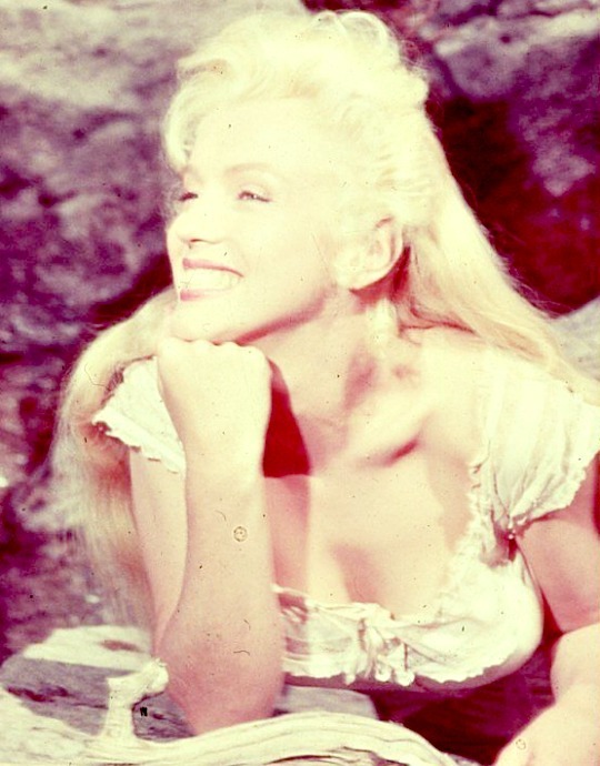 alwaysmarilynmonroe:  River of No Return (1954) 