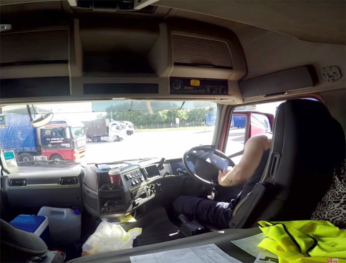 transitdriver56: Martin reverses the lorry, puts his hi-viz on and goes to get food at the services