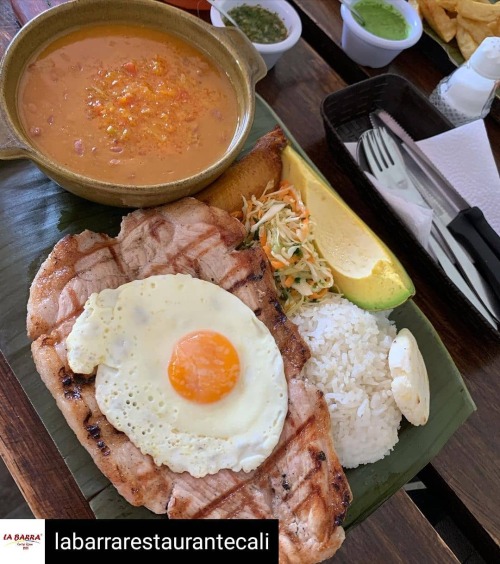 Reposted from @labarrarestaurantecali Pide hoy Montañero Punta de Cerdo! Te encantará!♥️ . Norte: Ca