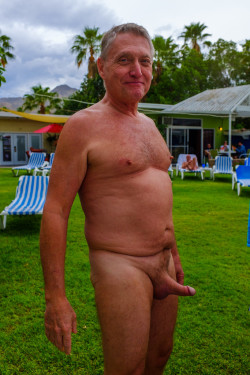 toddcdn40:  daddy-street-journal:  NUDIST