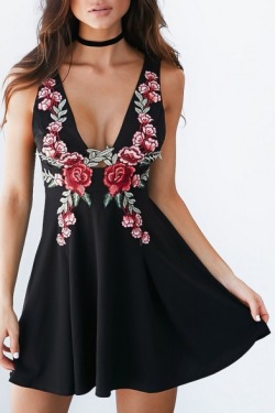 sunshininging: Exquisite Designer Dresses for U  Floral Embroidered A-Line Mini Dress   Plaid Color Block Swing Hem Dress   Floral Print Crisscross Back Cami Dress  Hollow Wing Back Embellish Mini Dress  Lace Chiffon Patchwork Plain Dress   Sheer Lace