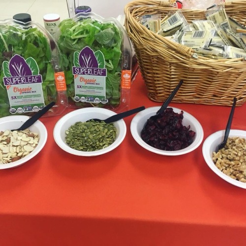 Edible Garden SUPERLEAF adding some antioxidant power to Shoprite’s health fair yesterday! #su