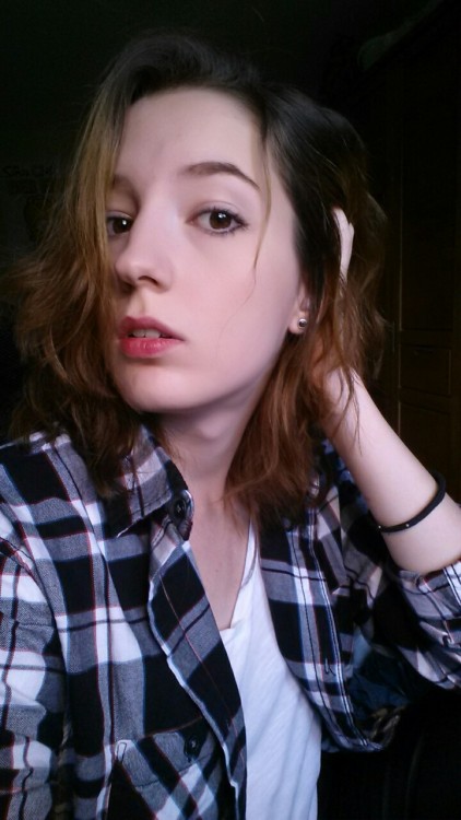 sherlockismysuicidenote:  Man I don’t look too bad today 