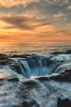 captvinvanity:  Thor’s Power   | Photographer | CV  This is what I call when everything falls in one place