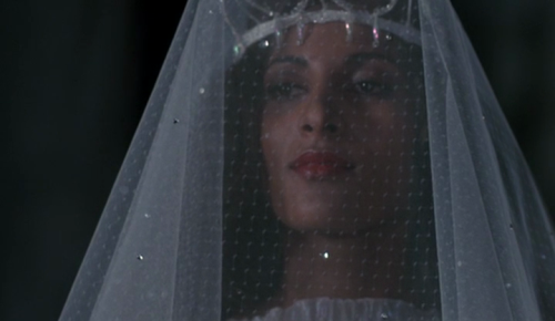 costumefilms: Something Wicked This Way Comes (1983) - Pam Grier as the Dust Witch wearing a white i