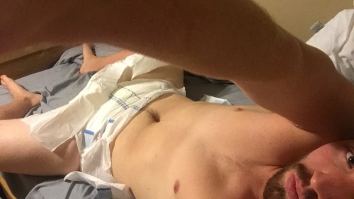young-jax: #me when you know you’re a super soaker, you gotta double up for safety haha 