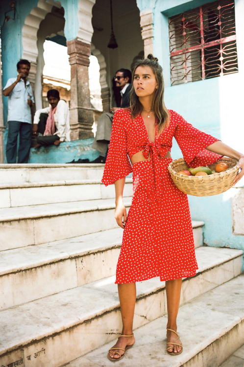 ellehena:Olivia Aarnio in India, Jaipur By Brydie Mack
