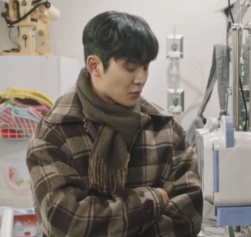 Choi Jun-woong Pikachu = Serotonin