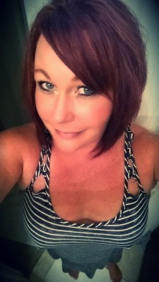 goodgrlgonebad:  So it was time for a change, let’s see if reds have more fun than blondes!!! *giggles*