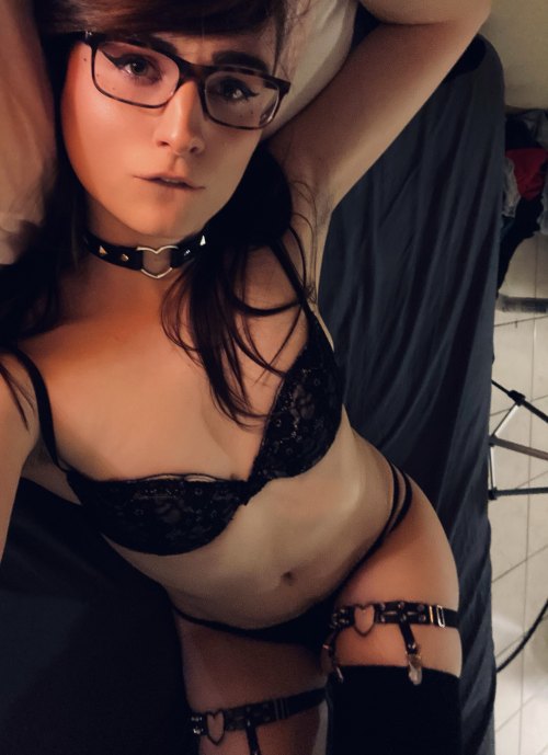 avashade:  I’m so horny… may I please stick my dick in you? I’d be gentle… at first… I’m generally quite timid but when I’m turned on and I’, allowed to fuck someone I can hardly control myself… I’m like a little animal, and despite