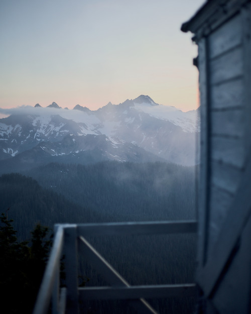 Hazy views from the lookout - Washington