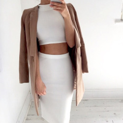 khissly:  fashion / minimalist