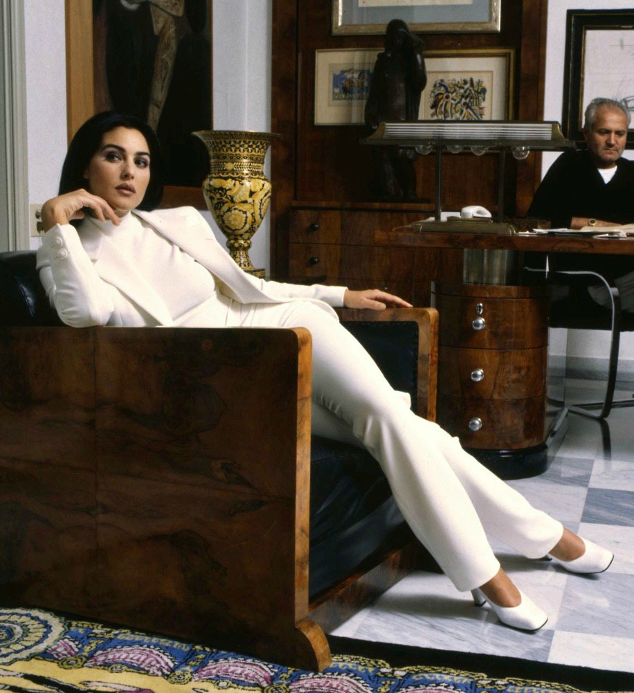 sala66:Monica Belluci y Gianni Versace fotografiados por Jean-Marie Perier, 1995