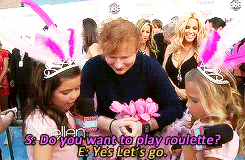 the-absolute-funniest-posts:  onlynewfaces: Sophia Grace and Rosie talking to Ed Sheeran at the Billboard Music Awards 