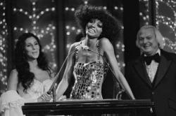 florenceballard:  diana ross receiving the female entertainer of the century award, 1976